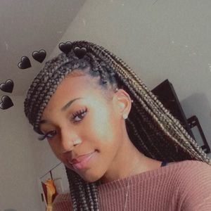 Meet your Posher, Domonique